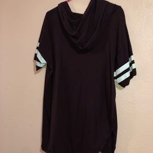Maroon hooded t-shirt